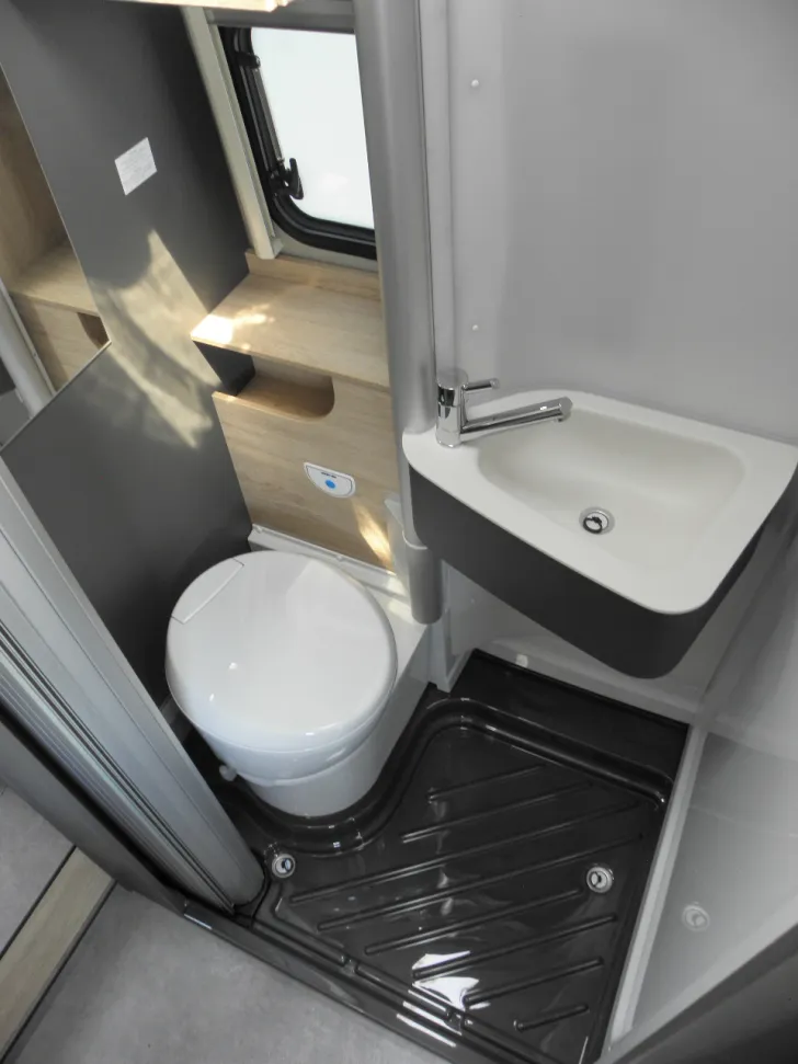 Fahrzeugbild Dethleffs Globetrail 640 ES SALE #10