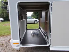 Bild 12 Knaus VAN WAVE 640 MEG VANSATION Mit Hubbett