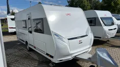 Schräg Vorne