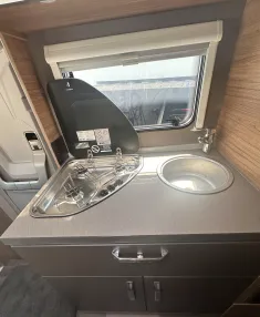 Bild 15 Weinsberg CaraHome 650 DG Mietfahrzeug 2025