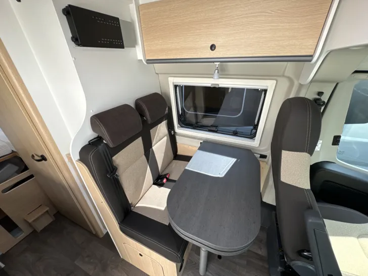 Fahrzeugbild Sunlight Camper Van Cliff 640 #8