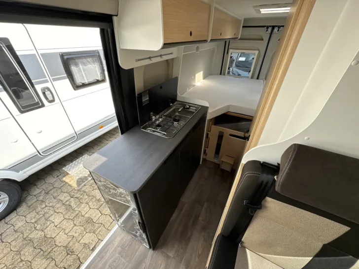 Fahrzeugbild Sunlight Camper Van Cliff 640 #9