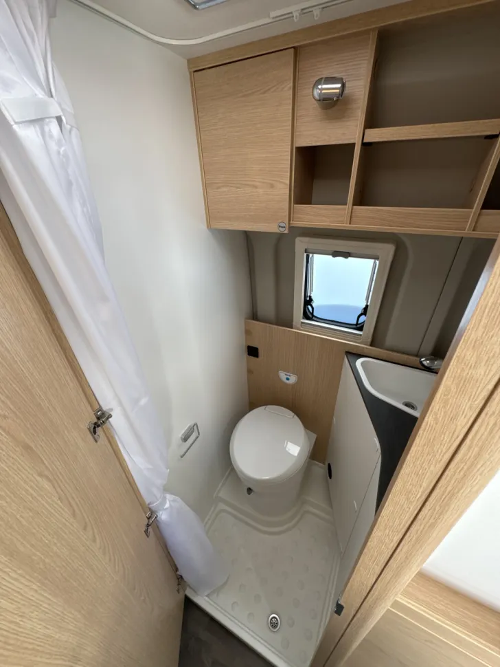 Fahrzeugbild Sunlight Camper Van Cliff 640 #11