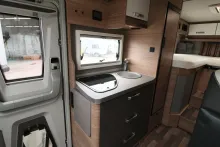Fahrzeugbild Weinsberg CaraCompact EDITION PEPPER Suite 640 MEG Licht&Sicht, Hot Pepper, Autom #10