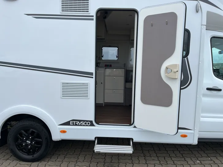 Fahrzeugbild Etrusco T 7.3 SCF #9