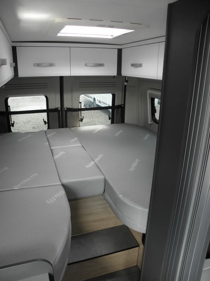 Fahrzeugbild Dethleffs Globetrail 640 ES SALE #8