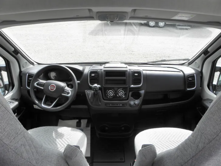 Fahrzeugbild Dethleffs Globetrail 640 ES SALE #12