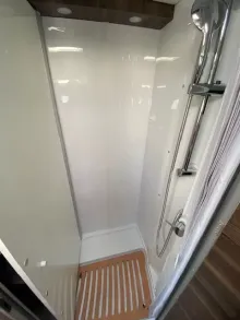 Fahrzeugbild Laika Ecovip H 3119 #11