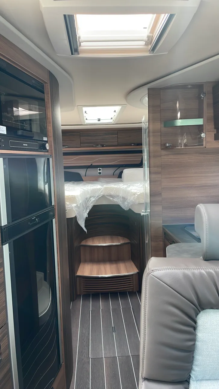Fahrzeugbild Knaus Sun I 700 LEG #7