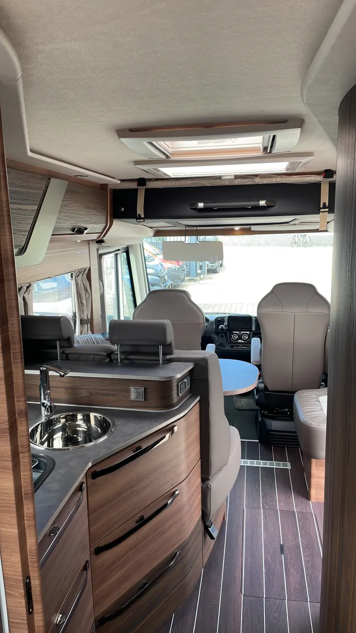 Fahrzeugbild Knaus Sun I 700 LEG #8