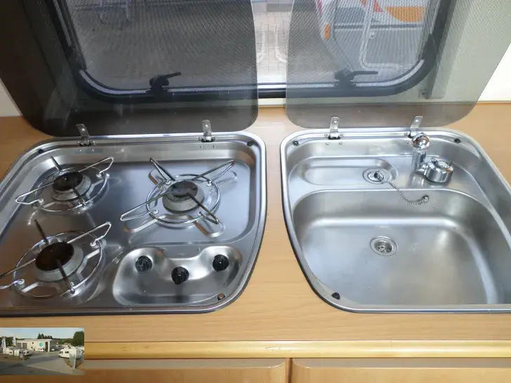 Fahrzeugbild Knaus Südwind 500 TF Nr. 93 - franz. Bett, RSG #11