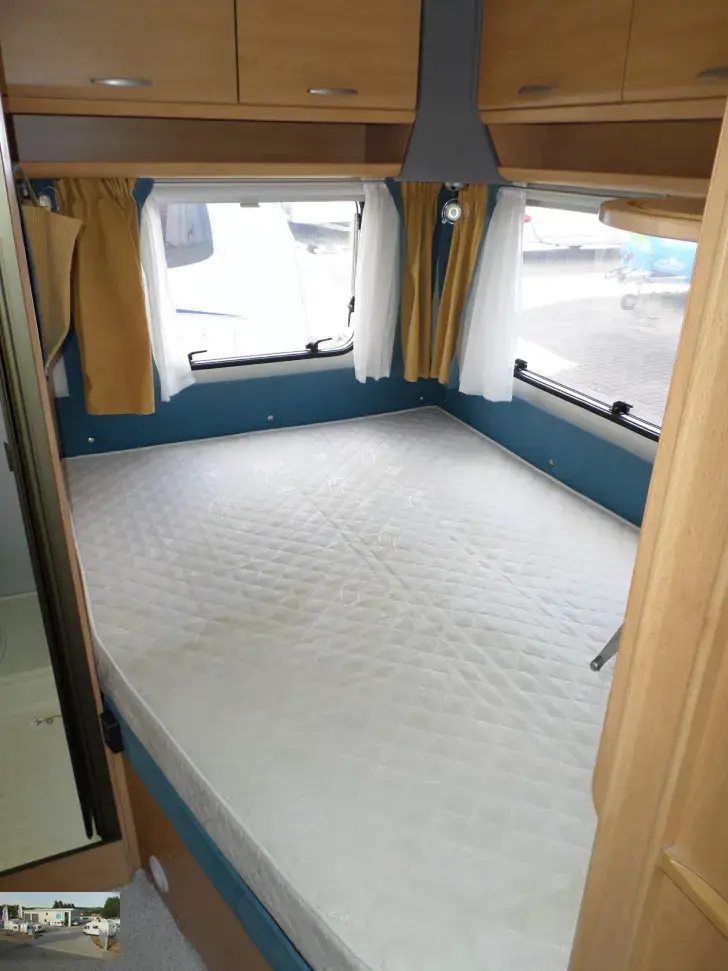 Fahrzeugbild Knaus Südwind 500 TF Nr. 93 - franz. Bett, RSG #20