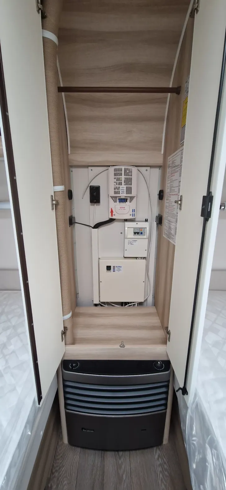 Fahrzeugbild Hobby De Luxe 460 LU #8
