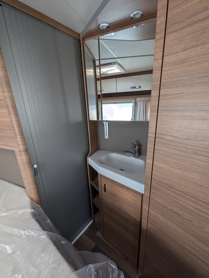 Fahrzeugbild Weinsberg CaraCompact 600 MF EDITION [PEPPER] *Klimaanlage für 1.499 € !!* #8