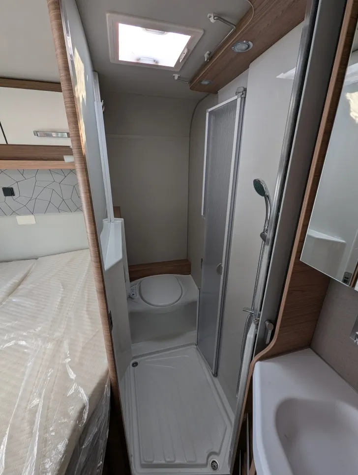Fahrzeugbild Weinsberg CaraCompact 600 MF EDITION [PEPPER] *Klimaanlage für 1.499 € !!* #9