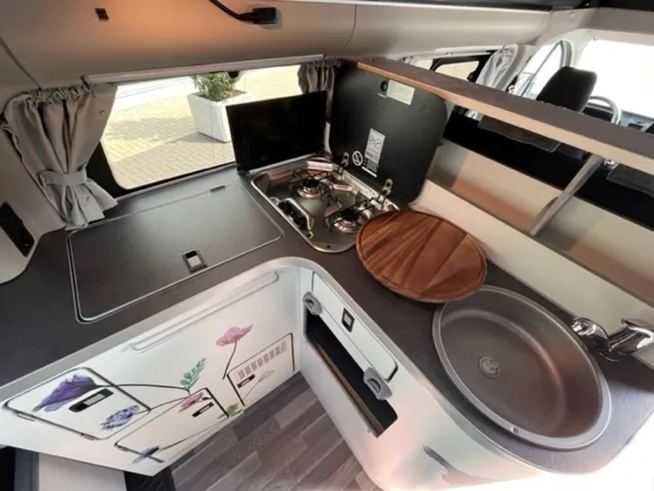 Fahrzeugbild Ford Nugget C 500 #2