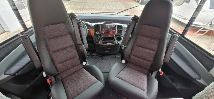 Fahrzeugbild Niesmann + Bischoff iSMOVE 6.9 E Sie sparen 17.815,-€!! -10%!! #7