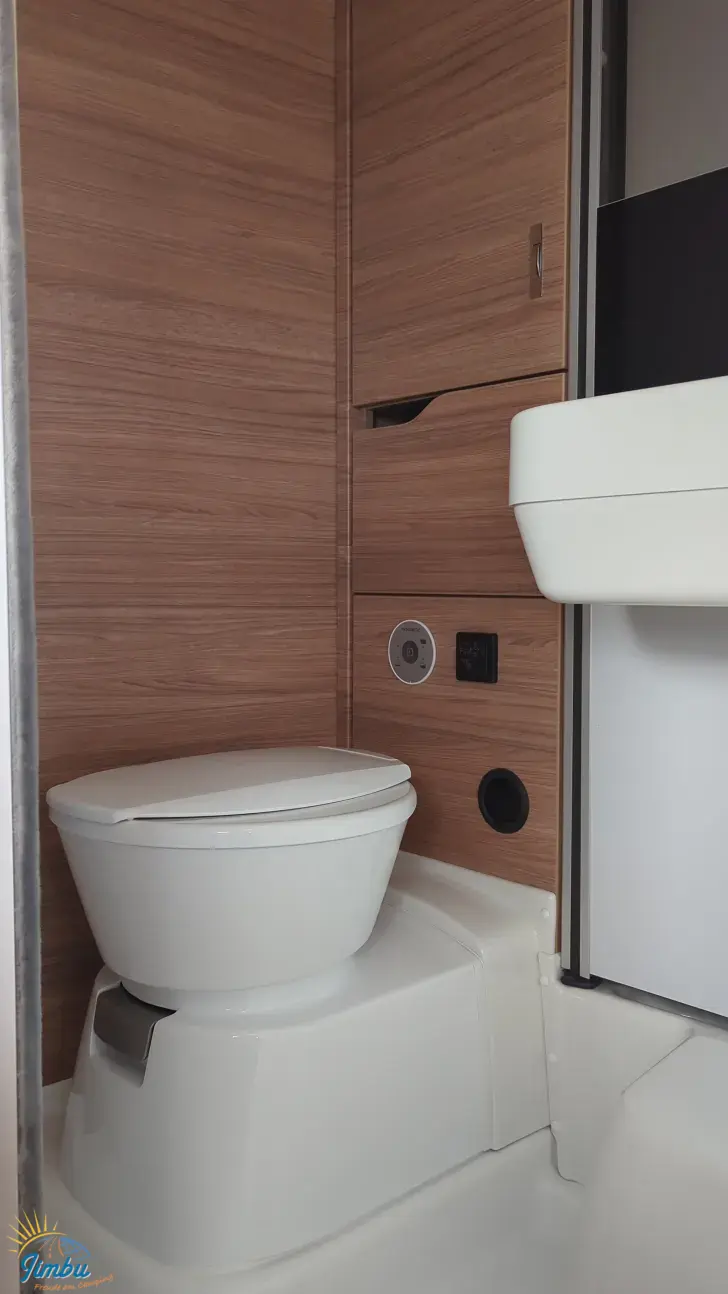 Toilette Weinsberg X-CURSION VAN 500 LT EDITION [PEPPER]