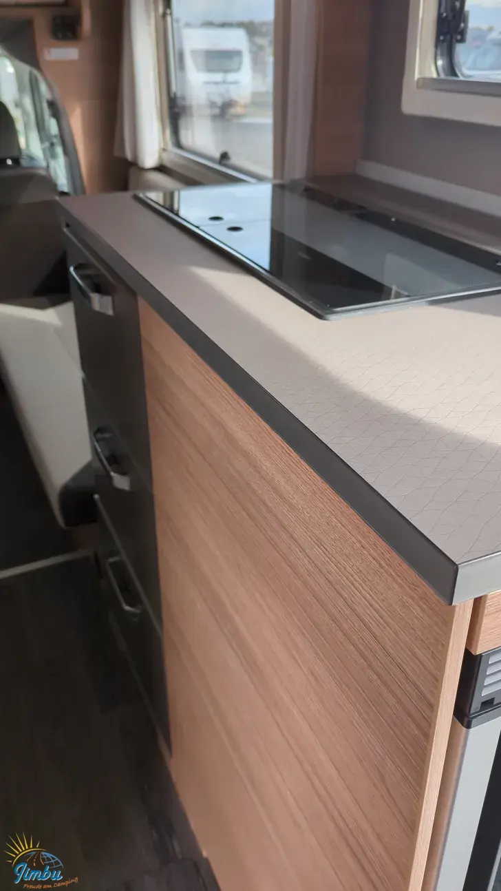 Küchen Weinsberg X-CURSION VAN 500 LT EDITION [PEPPER]