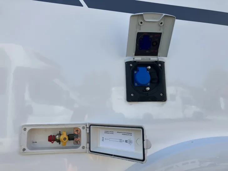 Fahrzeugbild Eura Mobil Profila T 696 EB #25