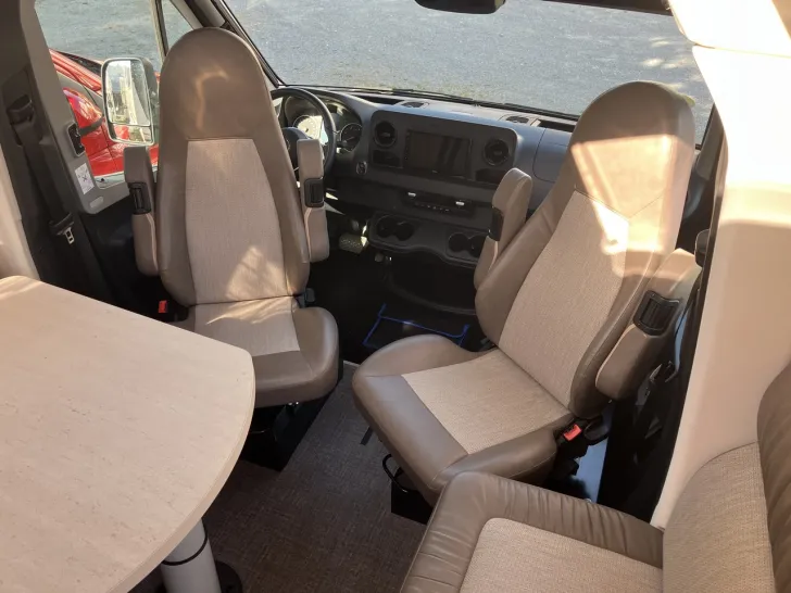 Fahrzeugbild Eura Mobil Profila T 696 EB #8