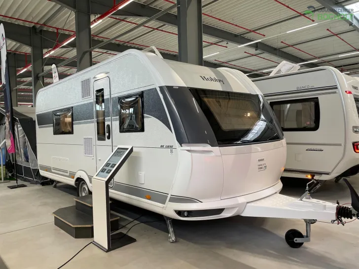 Fahrzeugbild Hobby De Luxe 495 WFB Modell 2025 / 1800 Kg Achse #1