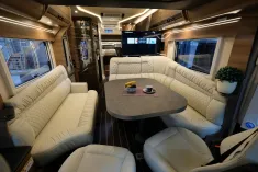 Bild 12 Knaus Sun I 900 LEG 180 PS Automatik Creme-Leder