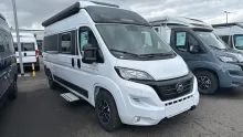 Schräg Vorne Hymer Camper Van Grand Canyon
