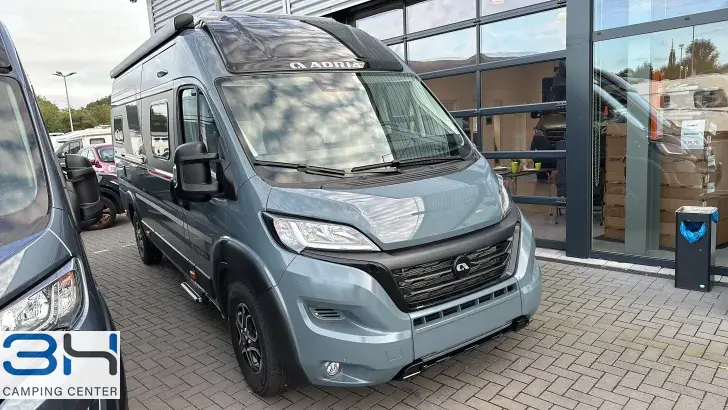 Schräg Vorne Adria Twin Sports 640 SGX