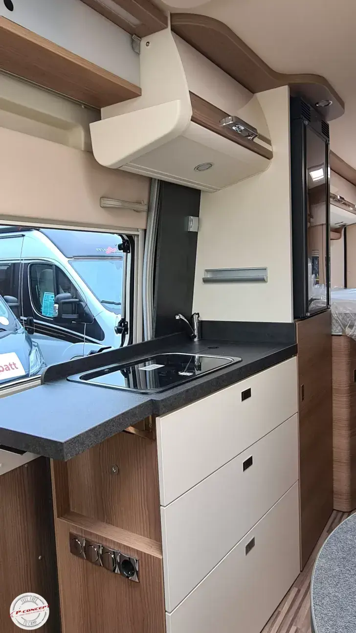 Fahrzeugbild Malibu Van Comfort 640 LE charming GT skyview *junger Gebrauchtwagen* #10