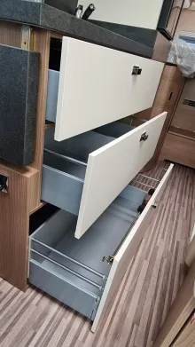 Fahrzeugbild Malibu Van Comfort 640 LE charming GT skyview *junger Gebrauchtwagen* #20