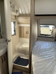 Bild 6 Hobby De Luxe 460 UFe