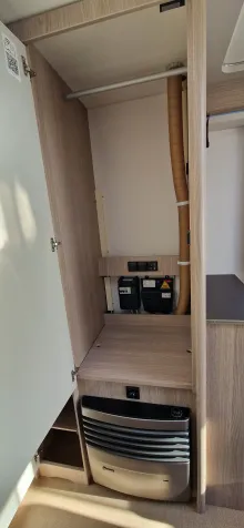 Fahrzeugbild Bürstner Premio 460 TS SkyLine - 1,7t uvm. #13