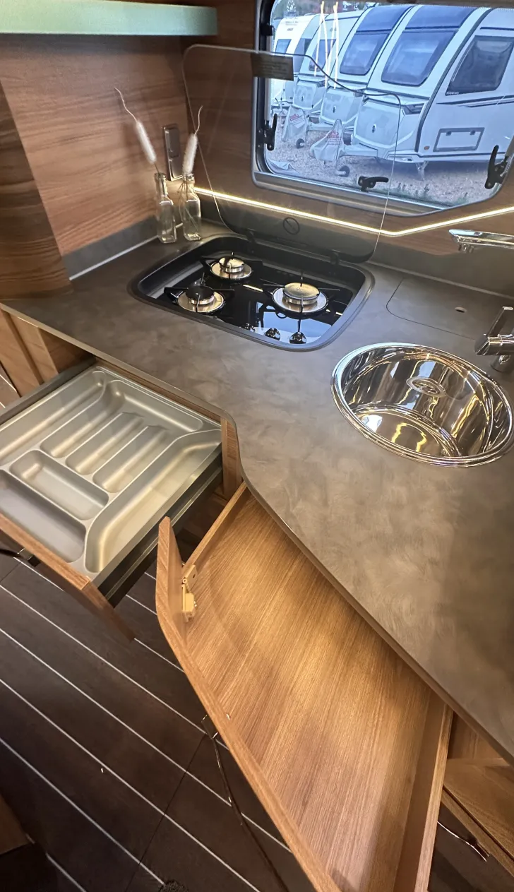 Fahrzeugbild Knaus Sun I 900 LEG TOP - PREIS ! #17