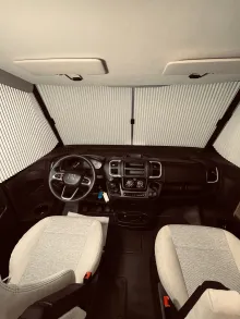 Fahrzeugbild Carado I 338 #6