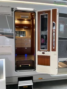 Fahrzeugbild Carthago liner-for-two I 53 Iveco Daily Abverkauf Modellwechsel #9