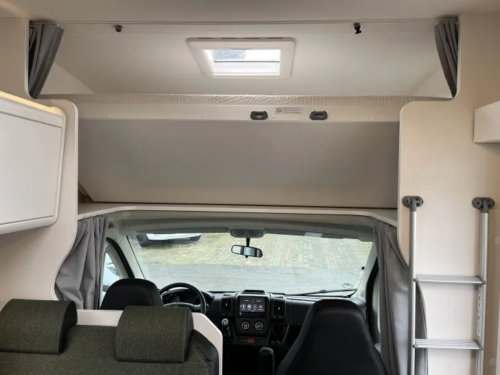 Fahrzeugbild Sunlight A 68 Citroen 2,2 HDI 140PS* #18