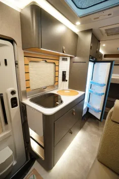 Bild 10 Hymer ML-T 580 (Autom. Solar RFK Autark Leder Navi)