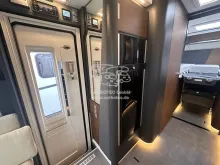 Fahrzeugbild Laika Kreos L 5009 #11