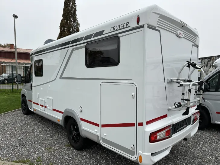 Fahrzeugbild LMC Cruiser V 646 G #16
