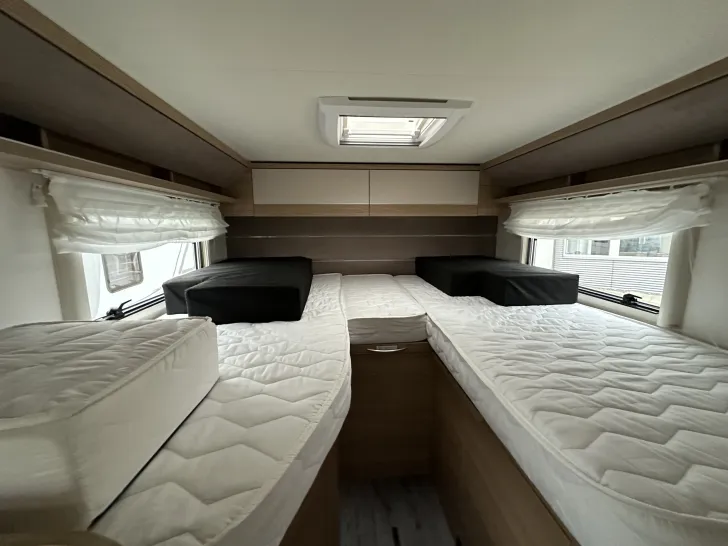 Fahrzeugbild LMC Cruiser V 646 G #13