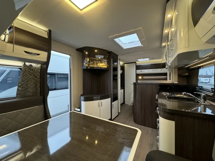 Fahrzeugbild Hobby Prestige 720 KWFU #8