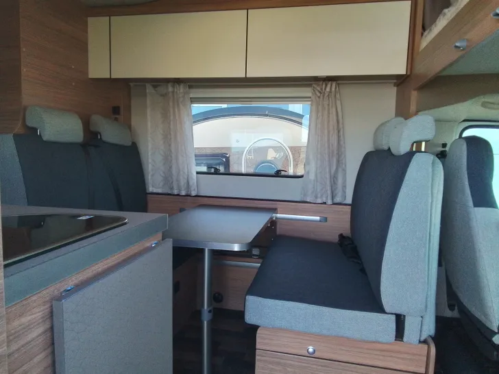 Fahrzeugbild Weinsberg CaraHome 650 DG #8