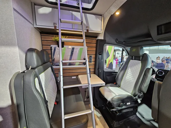 Fahrzeugbild Hymer Camper Van Grand Canyon S CrossOver AHK*Solar*Inverter*Leder* #9