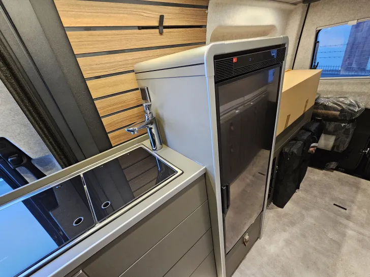 Fahrzeugbild Hymer Camper Van Grand Canyon S CrossOver AHK*Solar*Inverter*Leder* #27