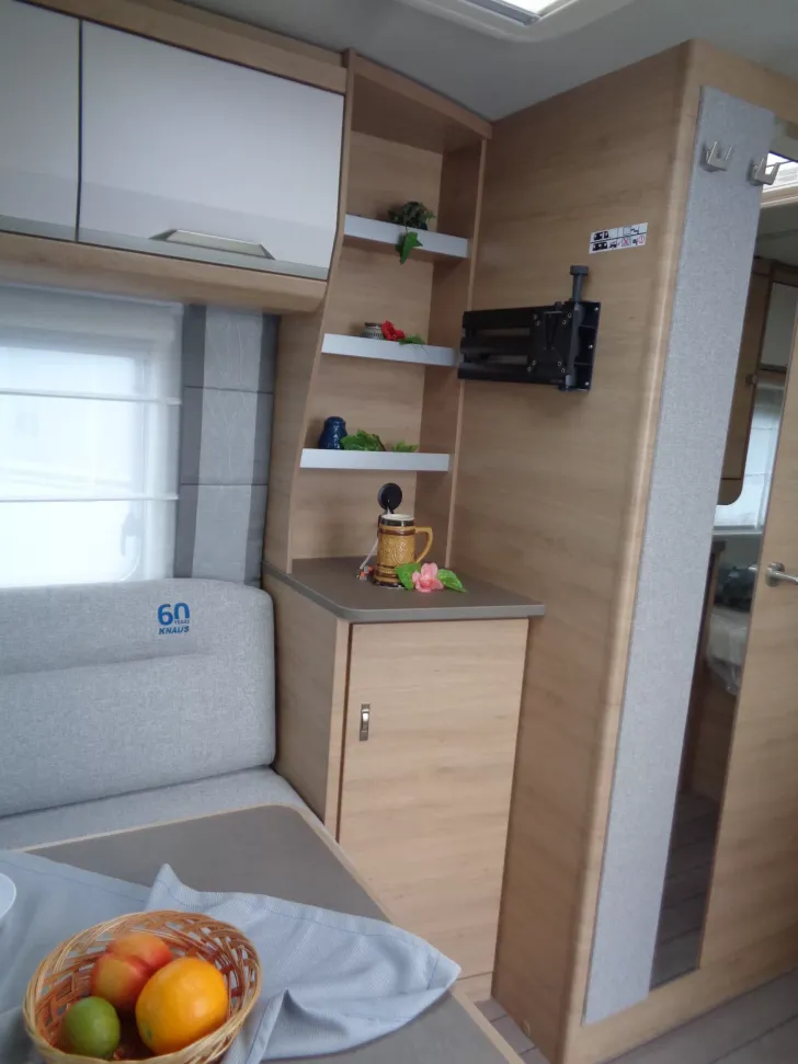 Fahrzeugbild Knaus Südwind 460 EU 60 Years #10