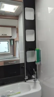 Küchen Weinsberg X-CURSION VAN 500 LT EDITION [PEPPER] 150 PS / Automatik, 608 - 1094