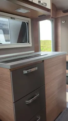 Fahrzeugbild Weinsberg X-CURSION VAN 500 LT EDITION [PEPPER] 150 PS / Automatik, 608 - 1094 #18