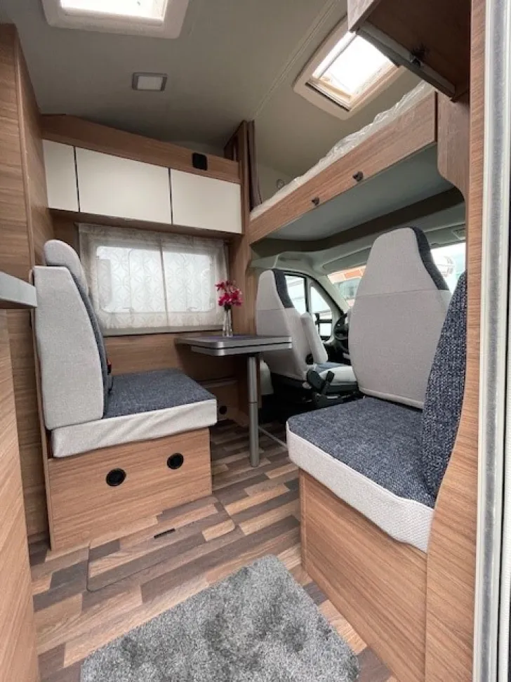 Fahrzeugbild Weinsberg CaraHome 650 MEG #6