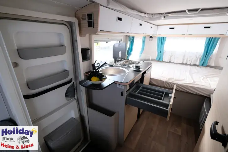 Fahrzeugbild Hymer Eriba Touring 530 Legend, Auflastung 1400 kg #9